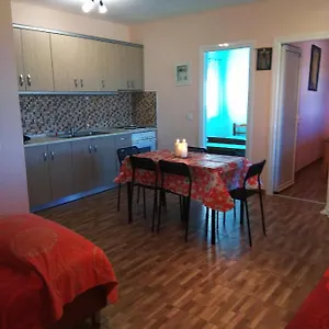 Appartamento Farma Giannis, Sarti